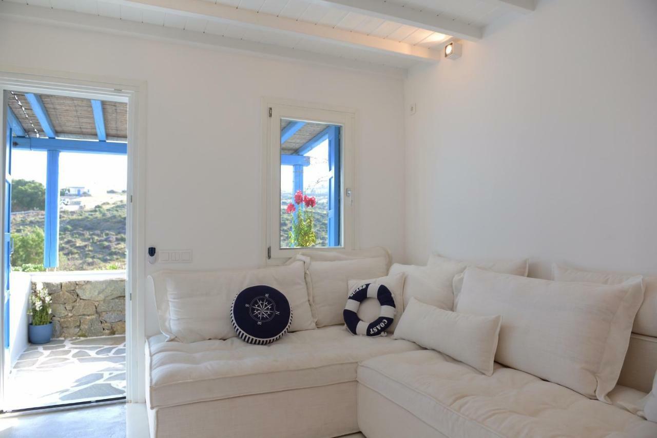 Luxury White Maisonette كالافاتيس المظهر الخارجي الصورة