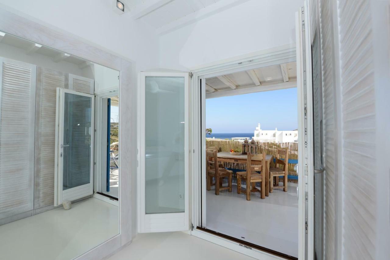 Luxury White Maisonette كالافاتيس المظهر الخارجي الصورة